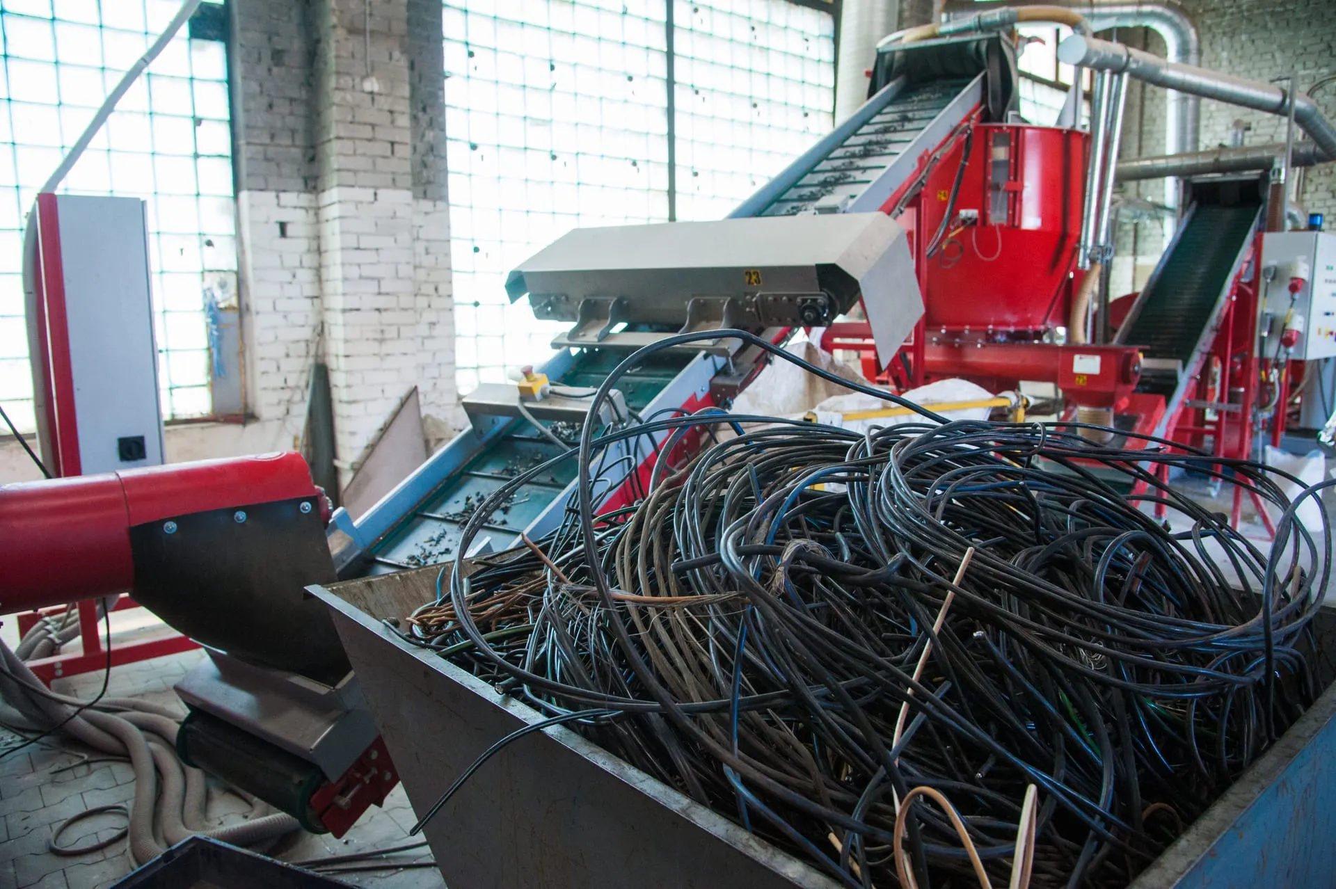 Ligne industrielle de recyclage du cuivre et des câbles
